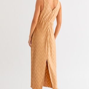 Le Lis Midi Dress